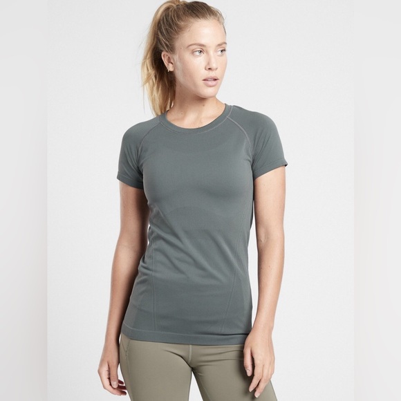 Athleta Tops - Athleta Momentum Seamless Tee size S